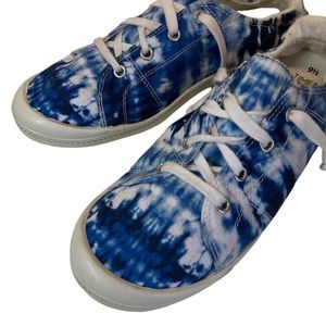 Time and Tru Tye Dye Sneakers 9.5
